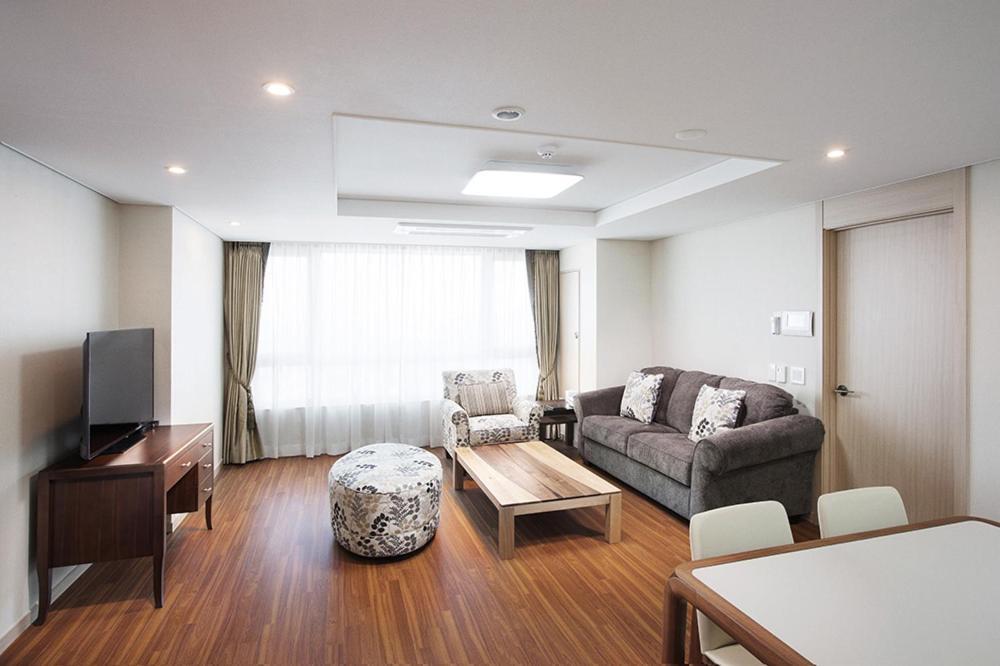 Crown Harbor Hotel בוסאן מראה חיצוני תמונה